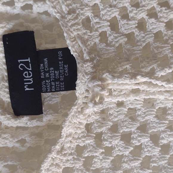 White lacy poncho y2k - Picture 3 of 3